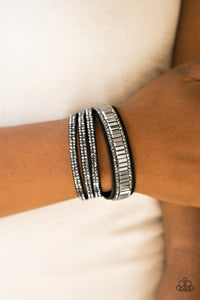 Just In Showtime - Black